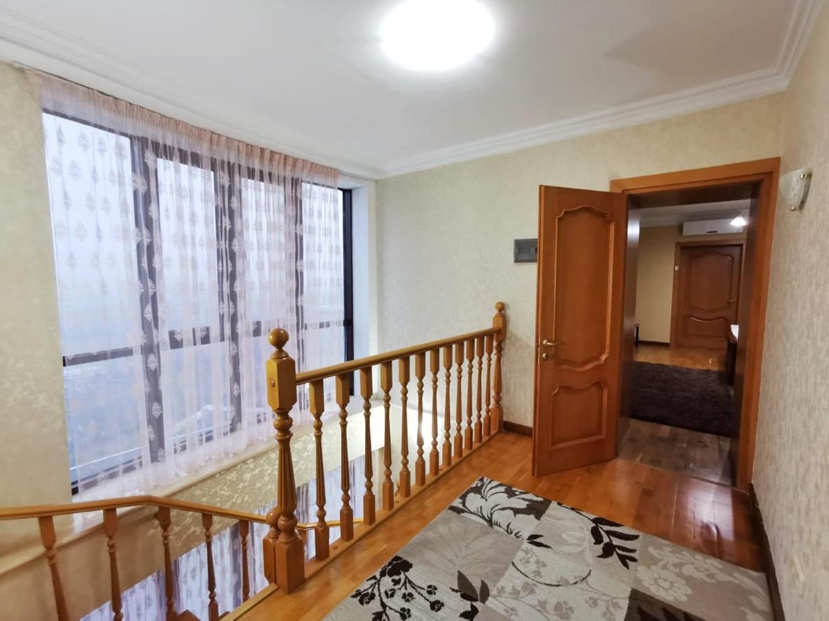 Penthouse With 3-Bedrooms Almaty Exterior foto