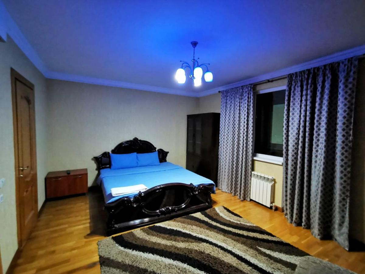 Penthouse With 3-Bedrooms Almaty Exterior foto